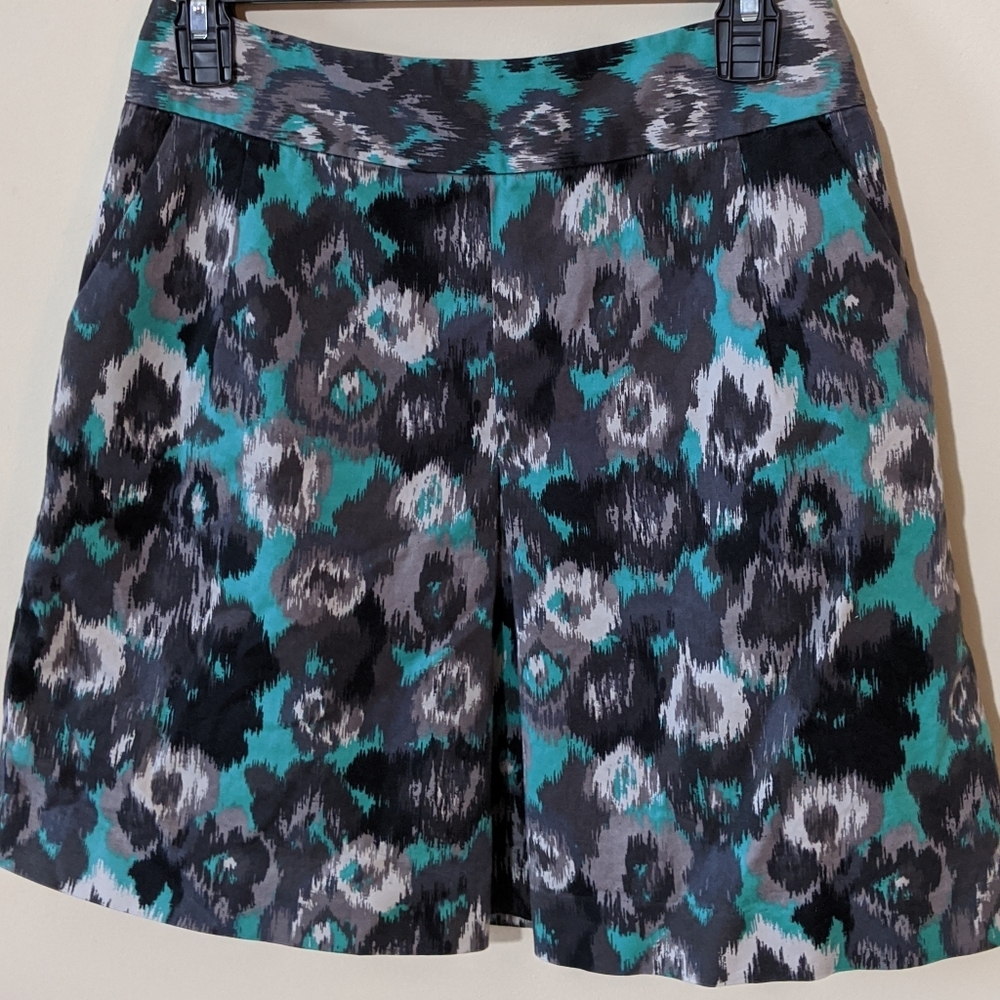 Express size 6 Blue & Black Skirt